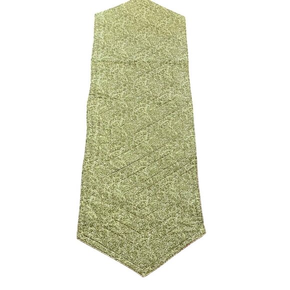 Handmade Christmas Table Runner 19x57 Holiday Decor Used Quilted Reversible - Picture 6 of 16